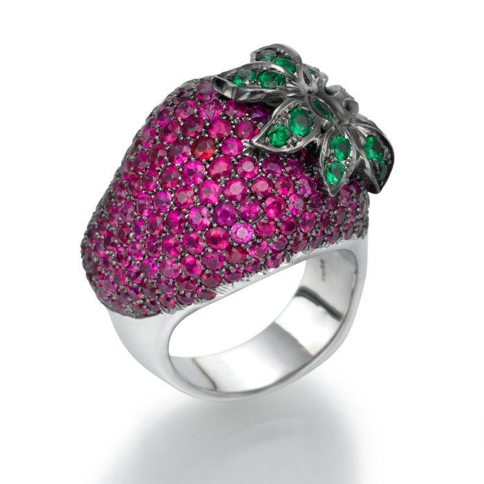 A Rubie Ring. Strawberry , Rubies and Tsavorite. LP1338