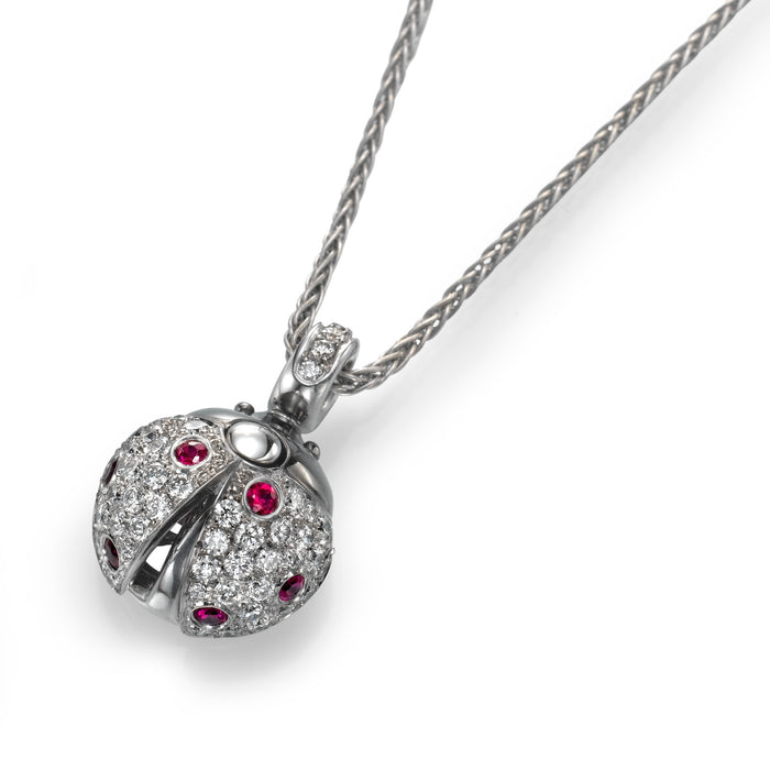 Diamonds Pendant. 18K gold. Diamonds and Rubies .Ladybug 3911