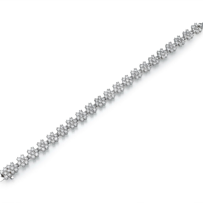 Diamond tennis bracelet . Round diamonds. 18k gold. 2502