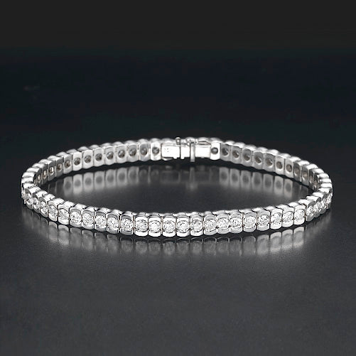 Tennis Bracelet with round Diamonds. 18K Gold. 2504