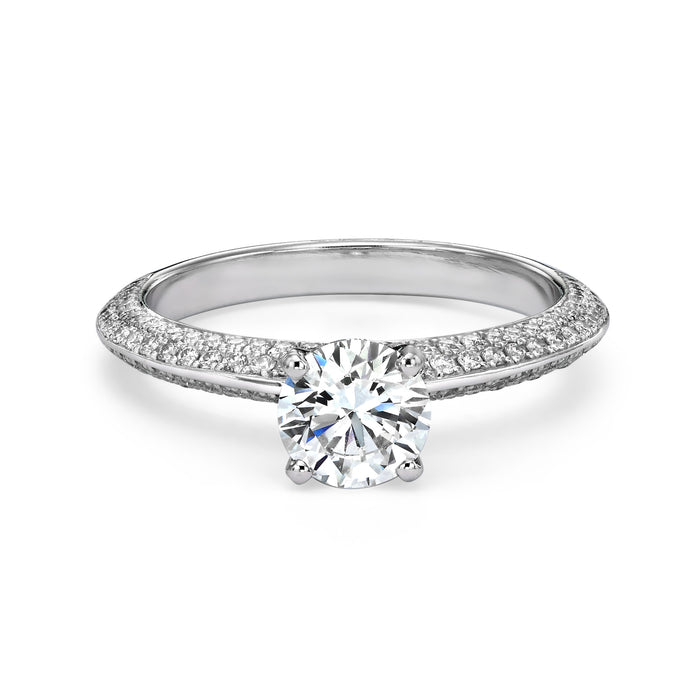 A Solitaire Ring  0.50ct Round Diamond and brilliants Diamonds. 18K white gold. 9066